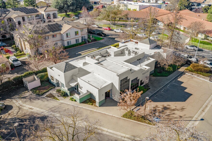 More Photos Of 5309 Carrington Cir, Stockton Healthcare For Sale