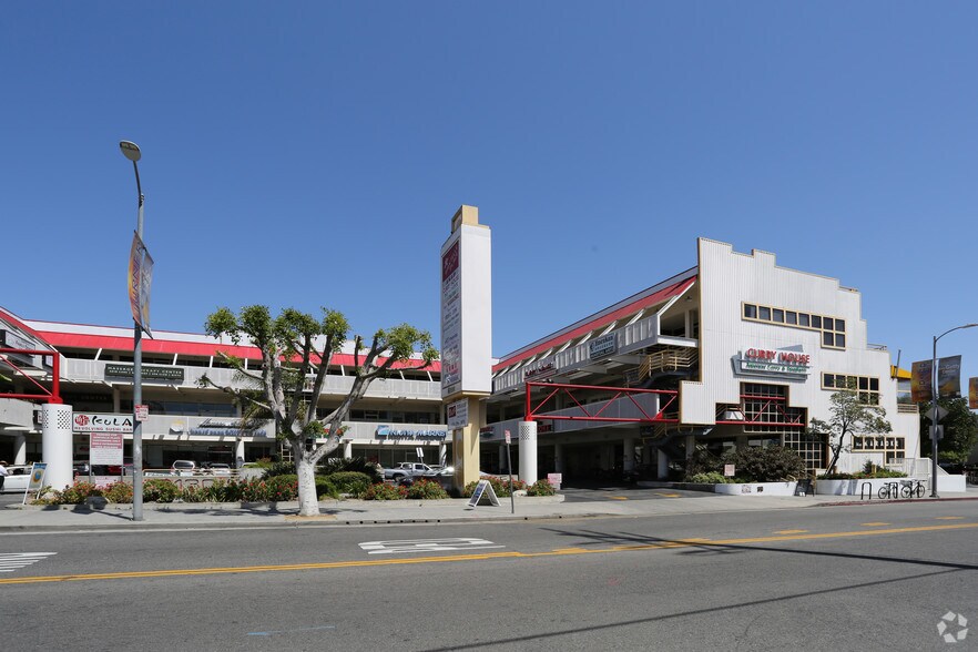 More Photos Of 2130 Sawtelle Blvd, Los Angeles Restaurant For Lease