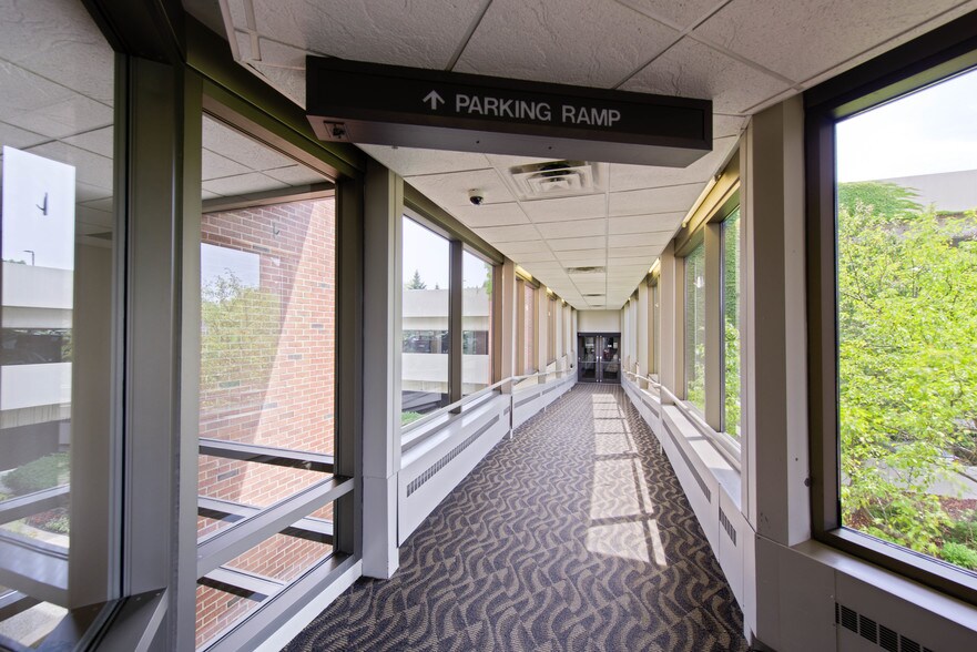 More Photos Of 570 Asbury St, Saint Paul Office For Lease