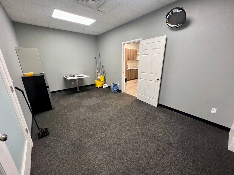 More Photos Of 60 E 100 N, Price Storefront Retail Office For Sale