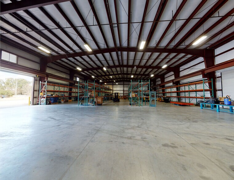More Photos Of 18050 Kieth Harrow Blvd, Houston Warehouse For Lease
