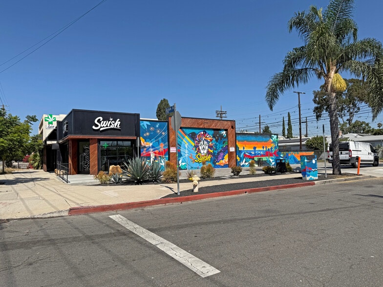 More Photos Of 10701 Burbank Blvd, North Hollywood Storefront For Sale