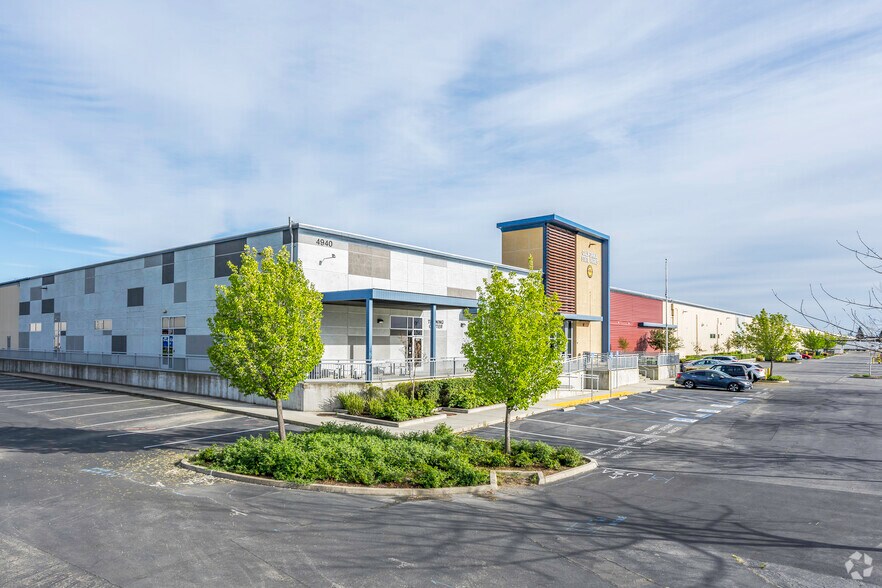 Primary Photo Of 4800 Lang Ave, Mcclellan Manufacturing For Lease