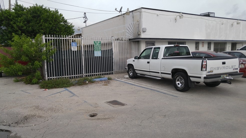 More Photos Of 7200 NW 29th Ave, Miami Warehouse For Lease