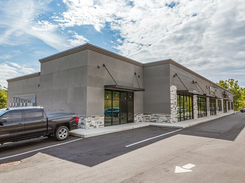 More Photos Of 94 Old Beaverdam Creek Rd, Woodfin General Retail For Lease