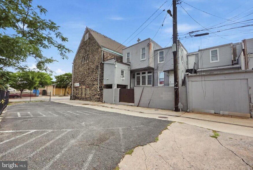 More Photos Of 401-407 N Patterson Park Ave, Baltimore Religious Facility For Sale