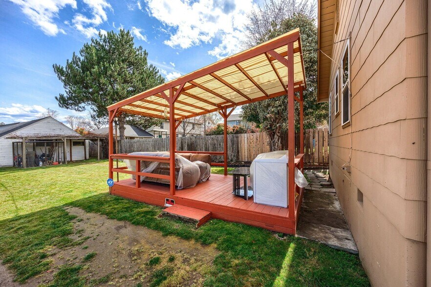 More Photos Of 128 S Mountain Ave, Ashland Apartments For Sale