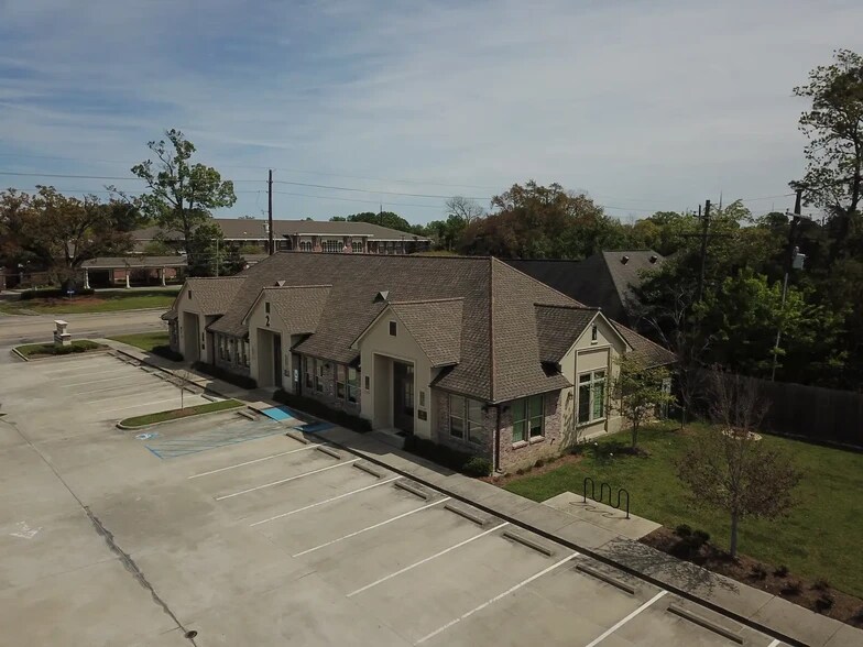 More Photos Of 9026 Jefferson Hwy, Baton Rouge Office For Lease