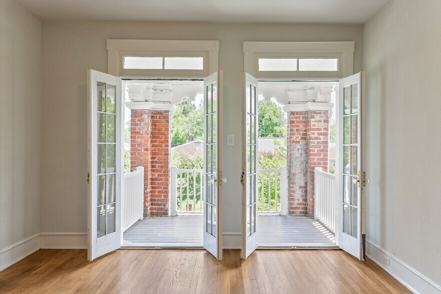 More Photos Of 2400 Barton Ave, Richmond Apartments For Sale