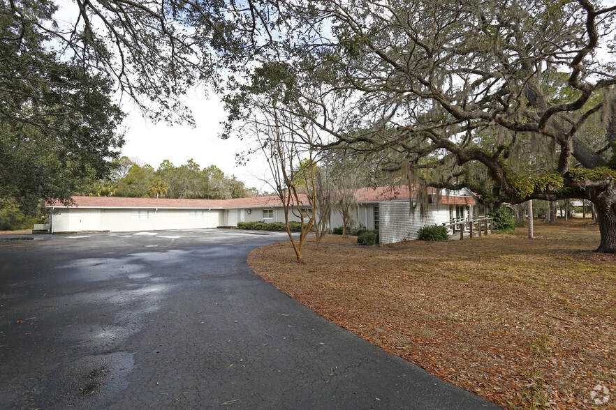 Primary Photo Of 377 Highway 40 W, Inglis Flex For Lease