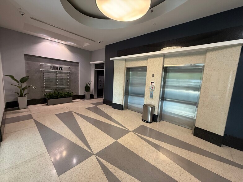 More Photos Of 7301 SW 57th Ct, South Miami Office For Sale
