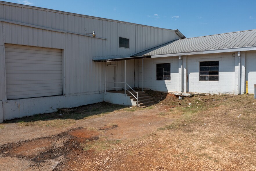 More Photos Of 440 Frankston St, Jacksonville Warehouse For Sale