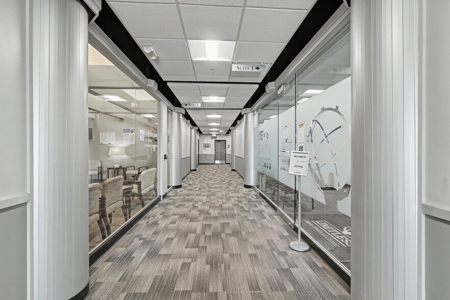 More Photos Of 1300 37th St, West Des Moines Medical For Sale