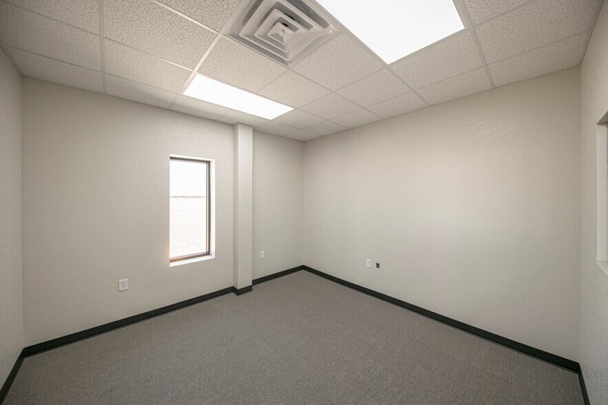 More Photos Of 16651 W Basin St, Odessa Industrial For Sale