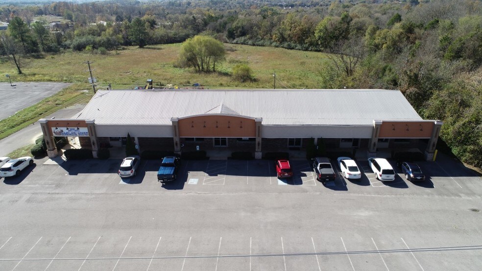 More Photos Of 875 Union St, Shelbyville Storefront Retail Office For Sale
