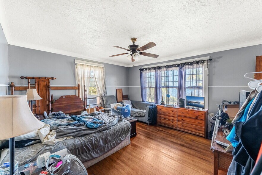 More Photos Of 2716 Riverview Dr, Melbourne Apartments For Sale