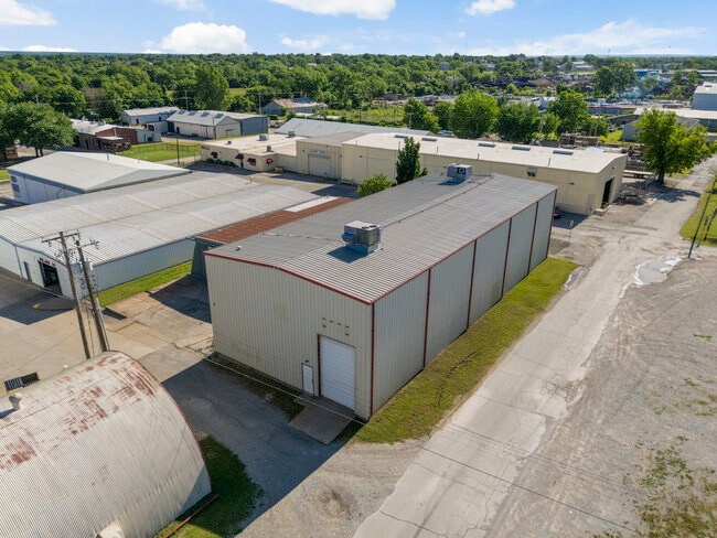 More Photos Of 1004 N Victor Ave, Tulsa Warehouse For Sale