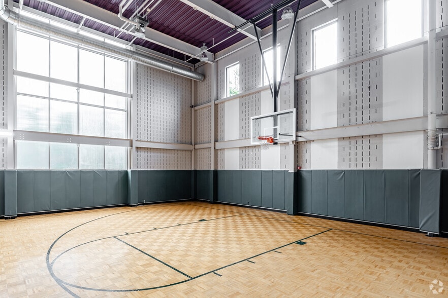 More Photos Of 11600 Sunrise Valley Dr, Reston Office For Lease