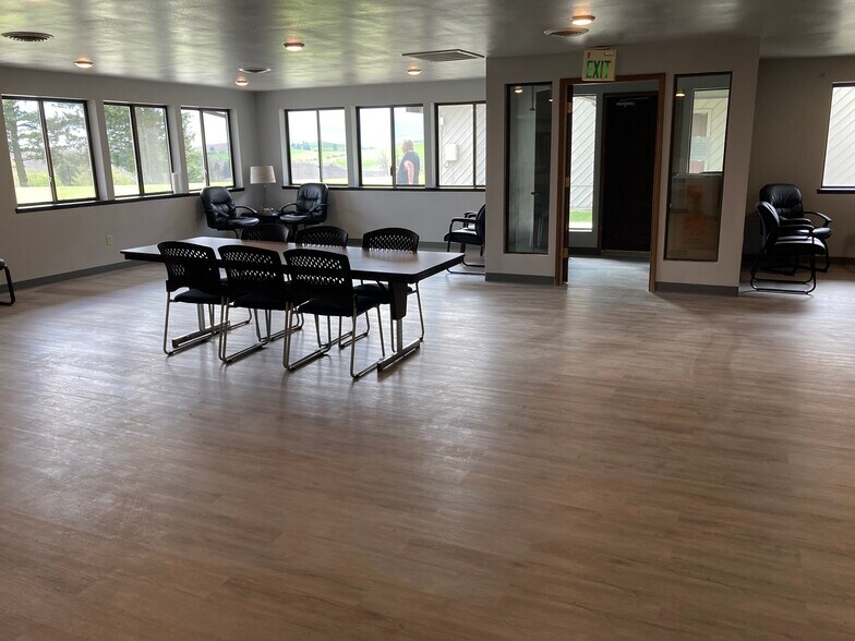 More Photos Of 540 N Madison St, Tekoa Apartments For Sale