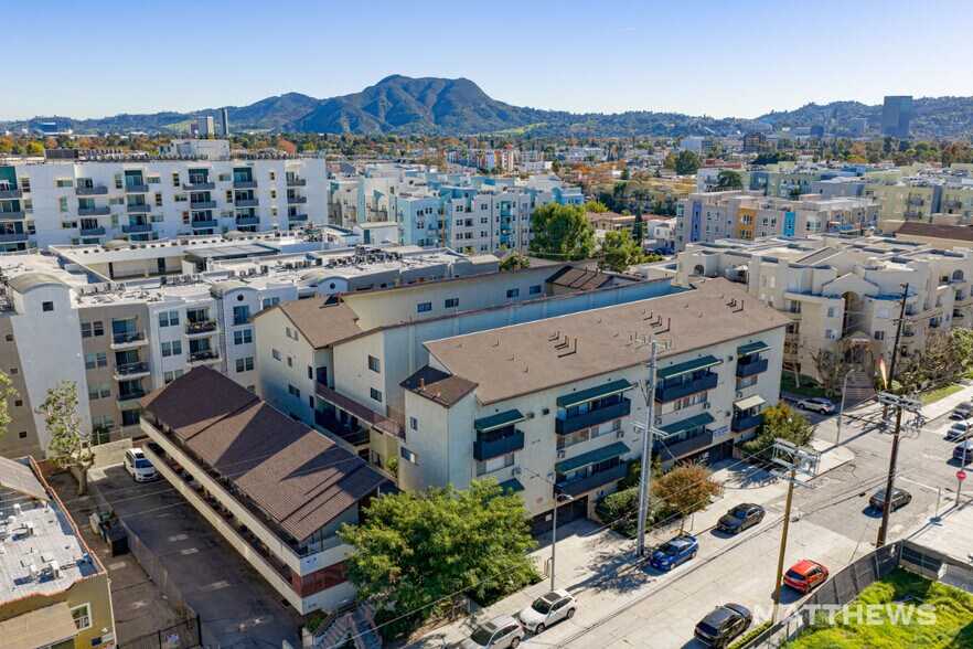 More Photos Of 11231 Otsego St, North Hollywood Apartments For Sale