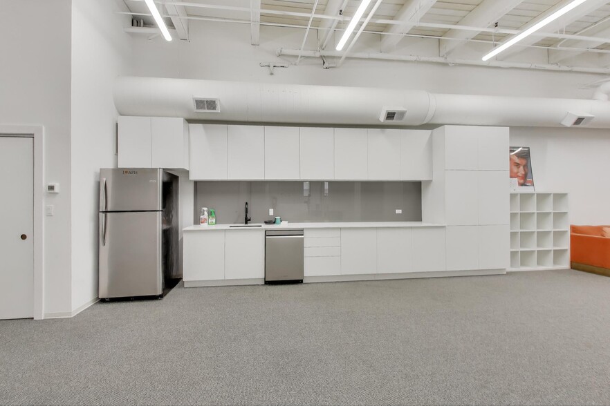 More Photos Of 400-420 N May St, Chicago Loft Creative Space For Lease