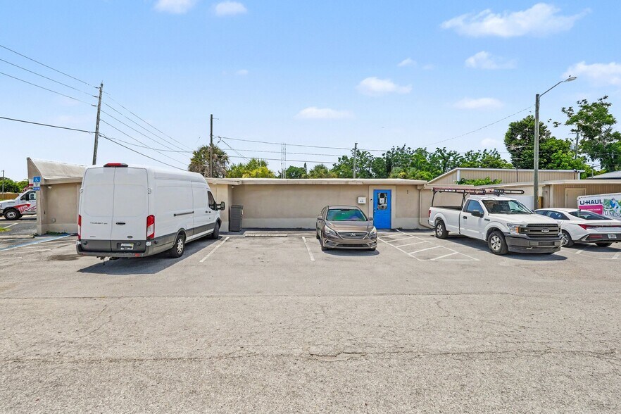 More Photos Of 5133 FL-54, New Port Richey Office Residential For Lease