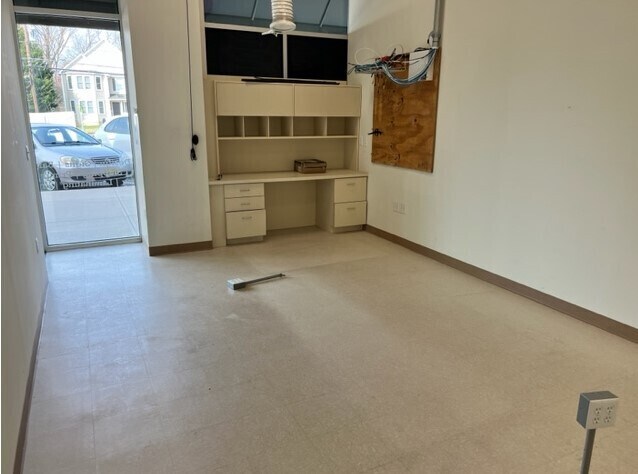 More Photos Of 100 Campus Town Cir, Ewing General Retail For Lease