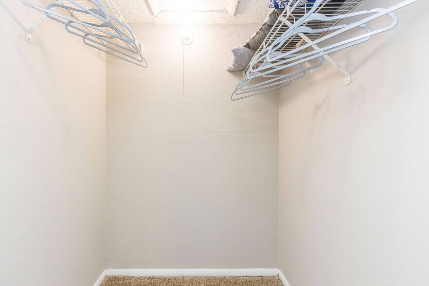 More Photos Of 5816 Covington Hwy, Decatur Apartments For Sale