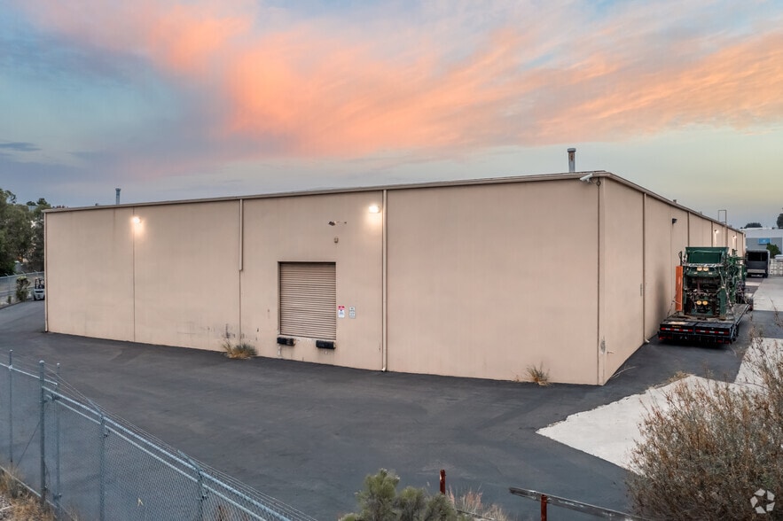 More Photos Of 9710-9712 Distribution Ave, San Diego Distribution For Lease