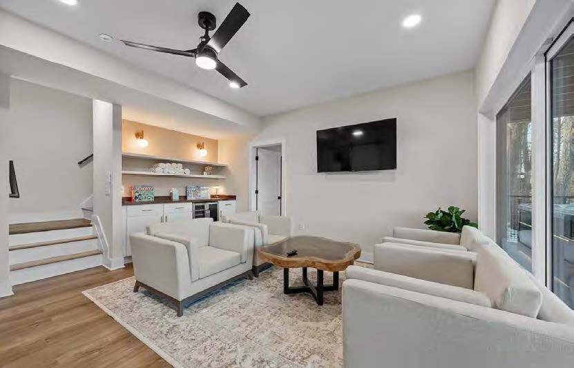 More Photos Of 25085-25349 Buena Vista Rd, Rockbridge Hotel For Sale