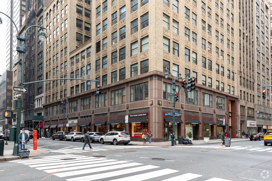 More Photos Of 270 Madison Ave, New York Office For Lease