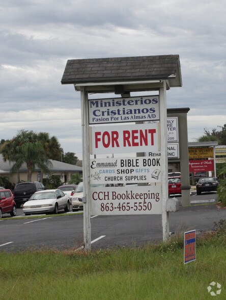 More Photos Of 119-125 Us-27, Lake Placid Storefront For Lease