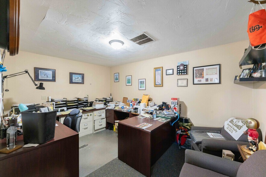 More Photos Of 2184 Broadway Ave, North Bend Office For Sale