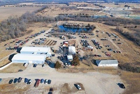 More Photos Of 176 4000 Rd, Coffeyville Auto Salvage Facility For Lease
