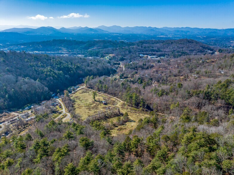 More Photos Of 300 Baird Cove Rd, Asheville Land For Sale