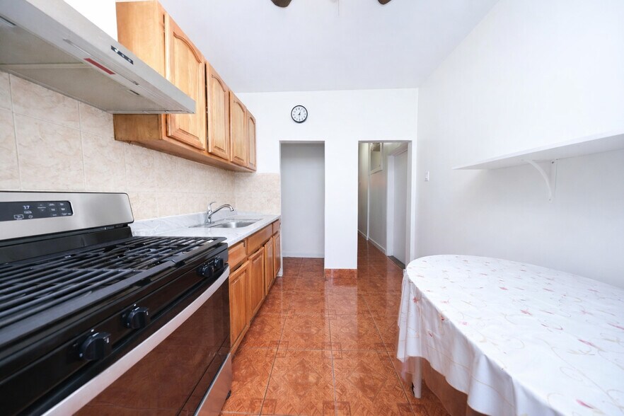 More Photos Of 1848 Coney Island Ave, Brooklyn Flex For Sale