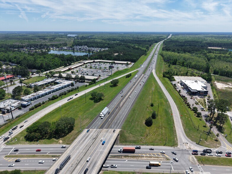 More Photos Of 6 Gateway Blvd W, Savannah Auto Dealership For Lease