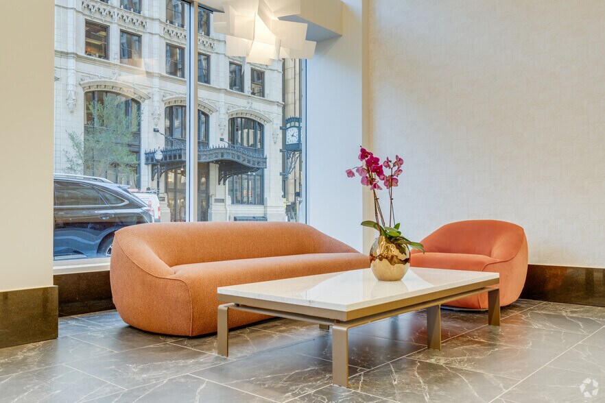 More Photos Of 321 S Boston Ave, Tulsa Office For Lease