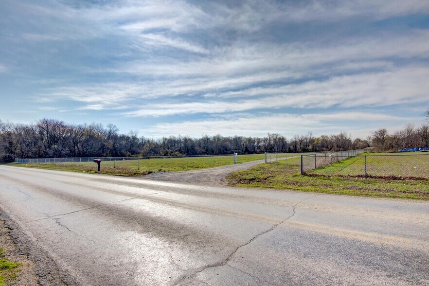 More Photos Of 11920 E 126th St N, Collinsville Land For Sale