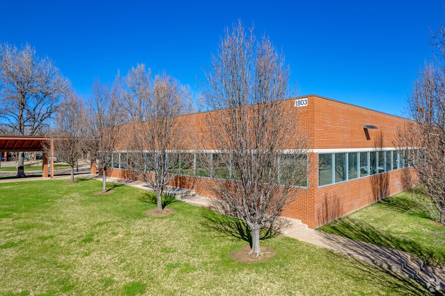 More Photos Of 1903-1907 Ascension Blvd, Arlington Medical For Lease