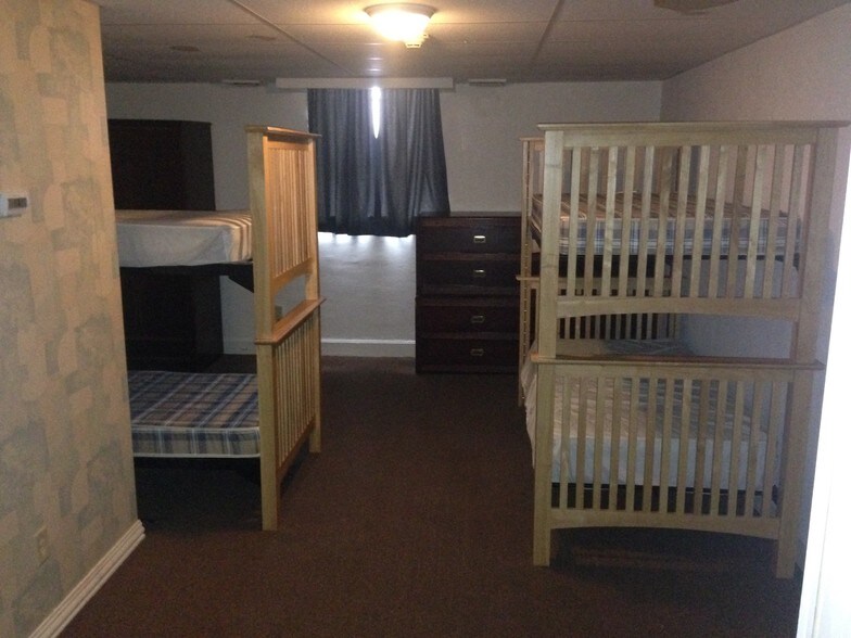 More Photos Of 137 E Washington St, Shelbyville Lodge Meeting Hall For Sale