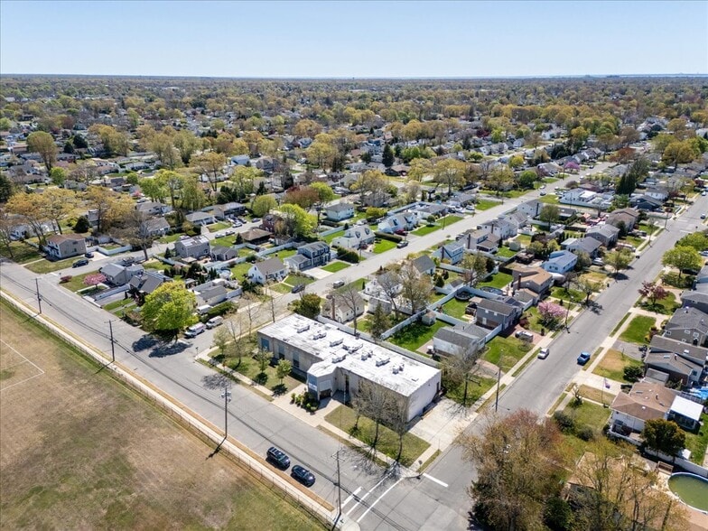 More Photos Of 330 Central Ave, Deer Park Religious Facility For Sale