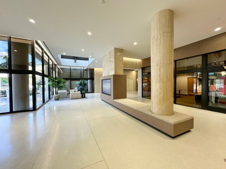 More Photos Of 5757 Wilshire Blvd, Los Angeles Office For Lease