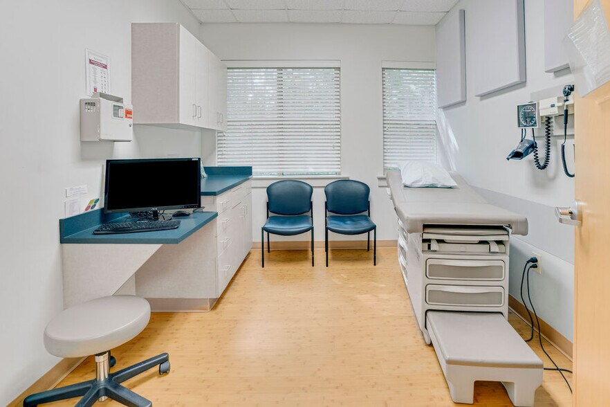 More Photos Of ,  Office For Sale