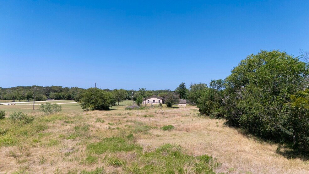 More Photos Of 12409 Lowden Ln, Manchaca Flex For Sale