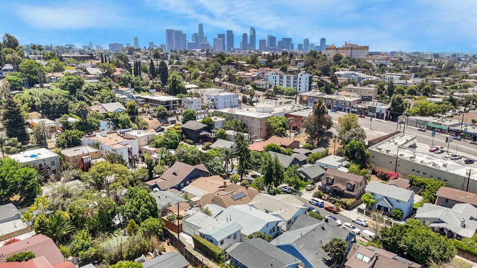 More Photos Of 2531 Elsinore St, Los Angeles Multifamily For Sale