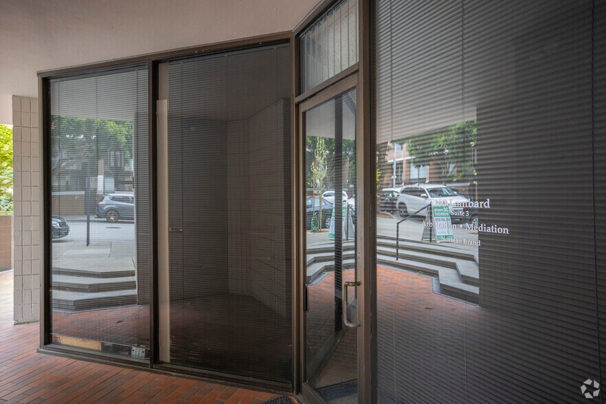 More Photos Of 150-156 Lombard St, San Francisco Apartments For Lease