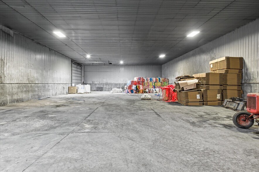 More Photos Of 24104 755th Ave, Albert Lea Warehouse For Sale