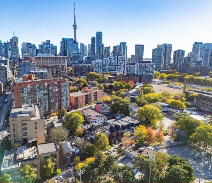 More Photos Of 115 Walnut Ave, Toronto Office For Sale