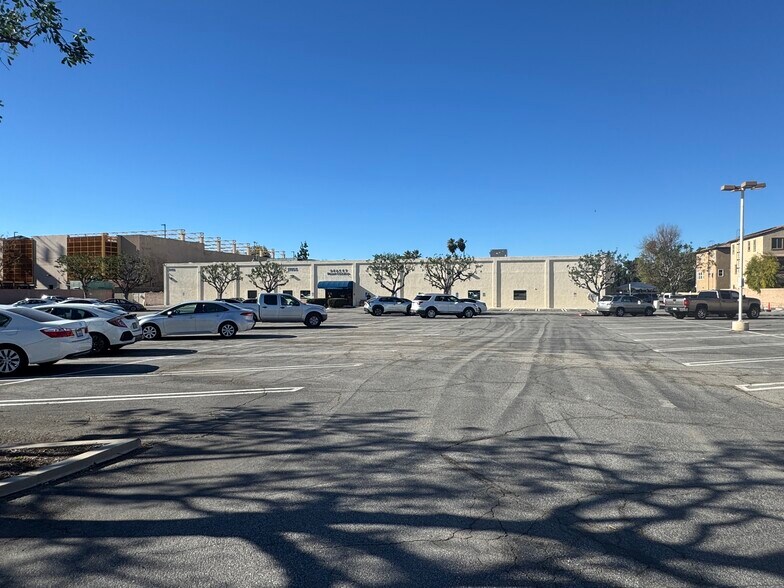 More Photos Of 11155-11165 Sepulveda Blvd, Mission Hills Medical For Sale